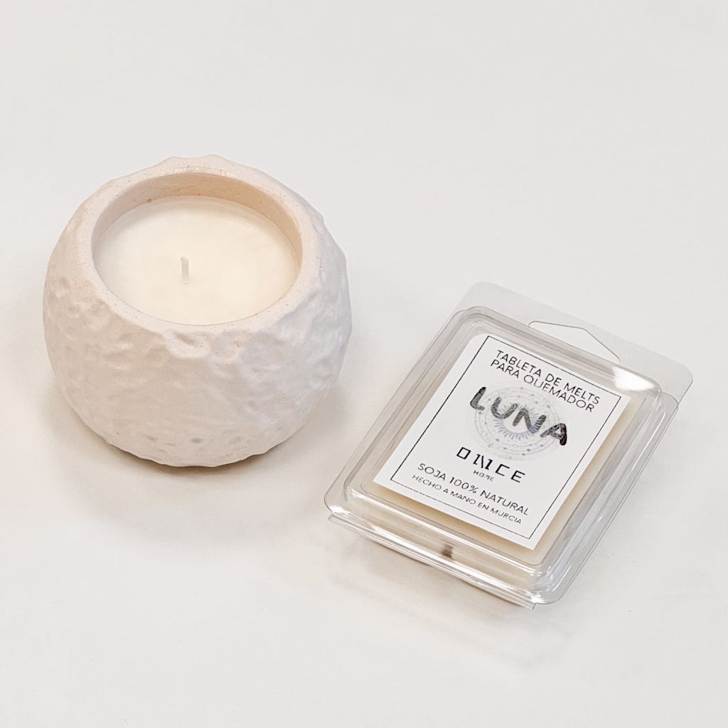 Vela + Melts Luna